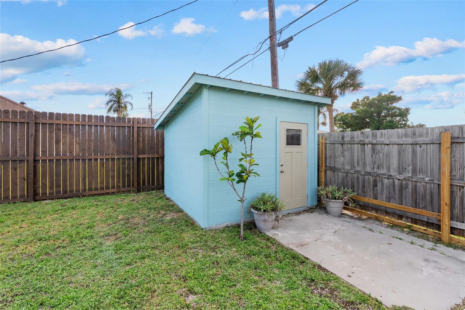 SOUTH VENICE - Residential