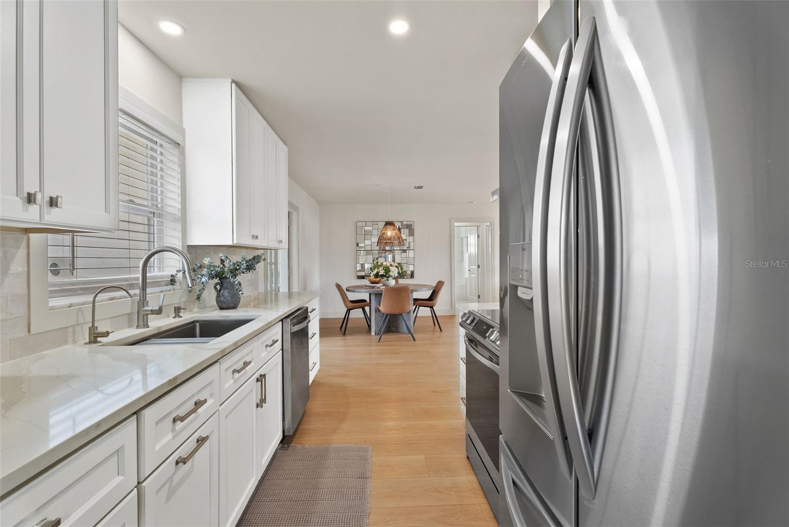 SOUTH VENICE - Residential