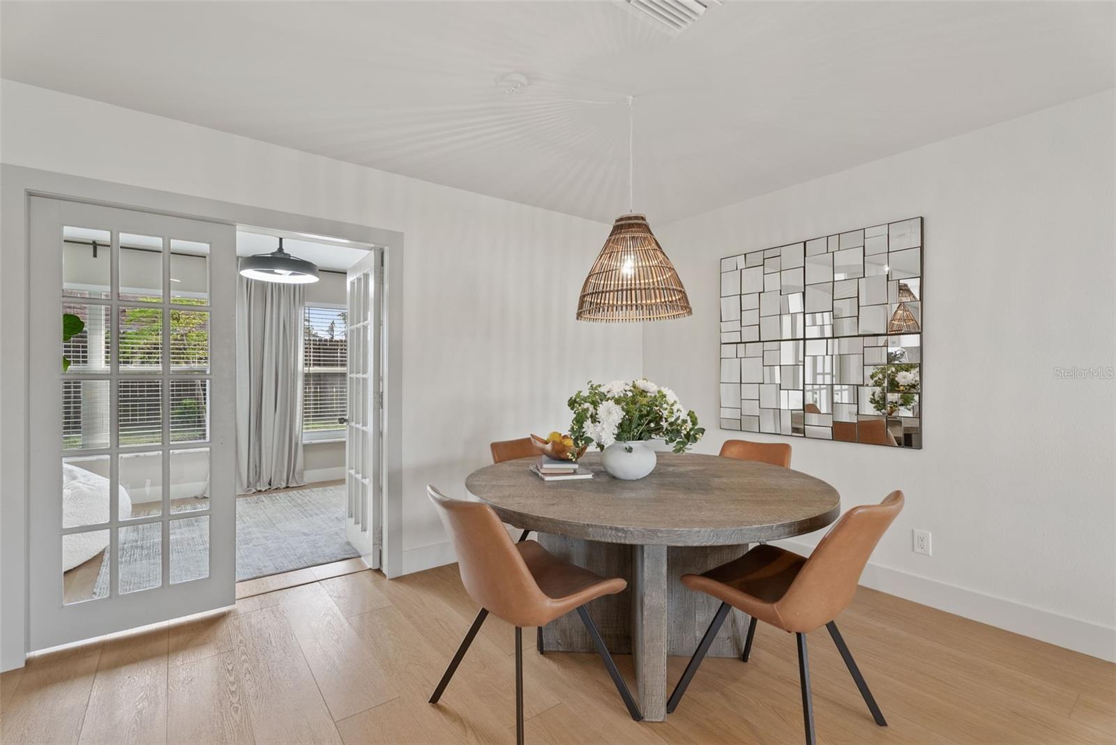 SOUTH VENICE - Residential