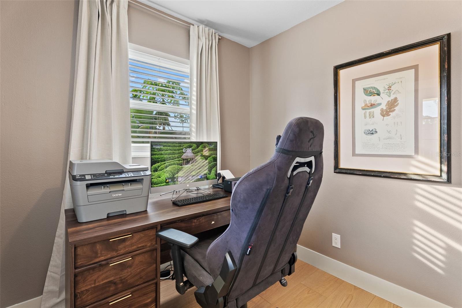 SOUTH VENICE - Residential