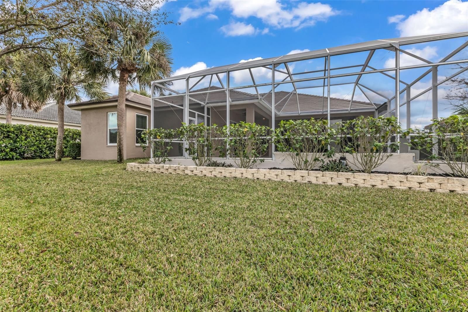 FAIRWAY LAKES AT RIVERWOOD - Residential