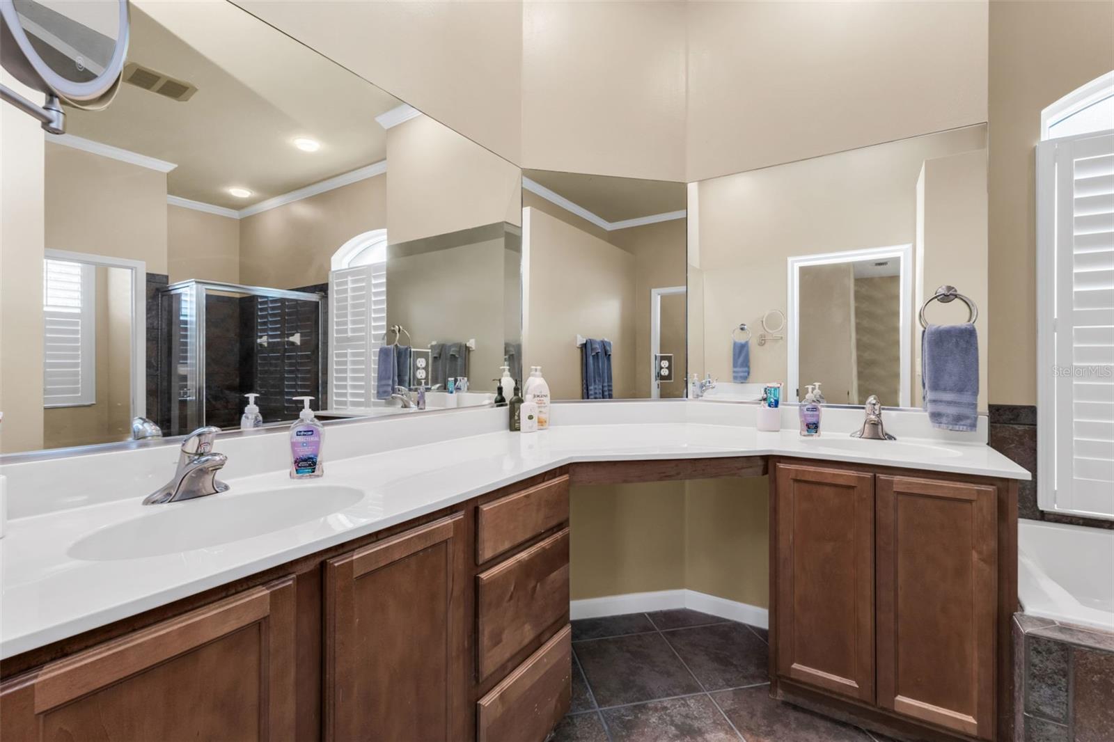 FAIRWAY LAKES AT RIVERWOOD - Residential