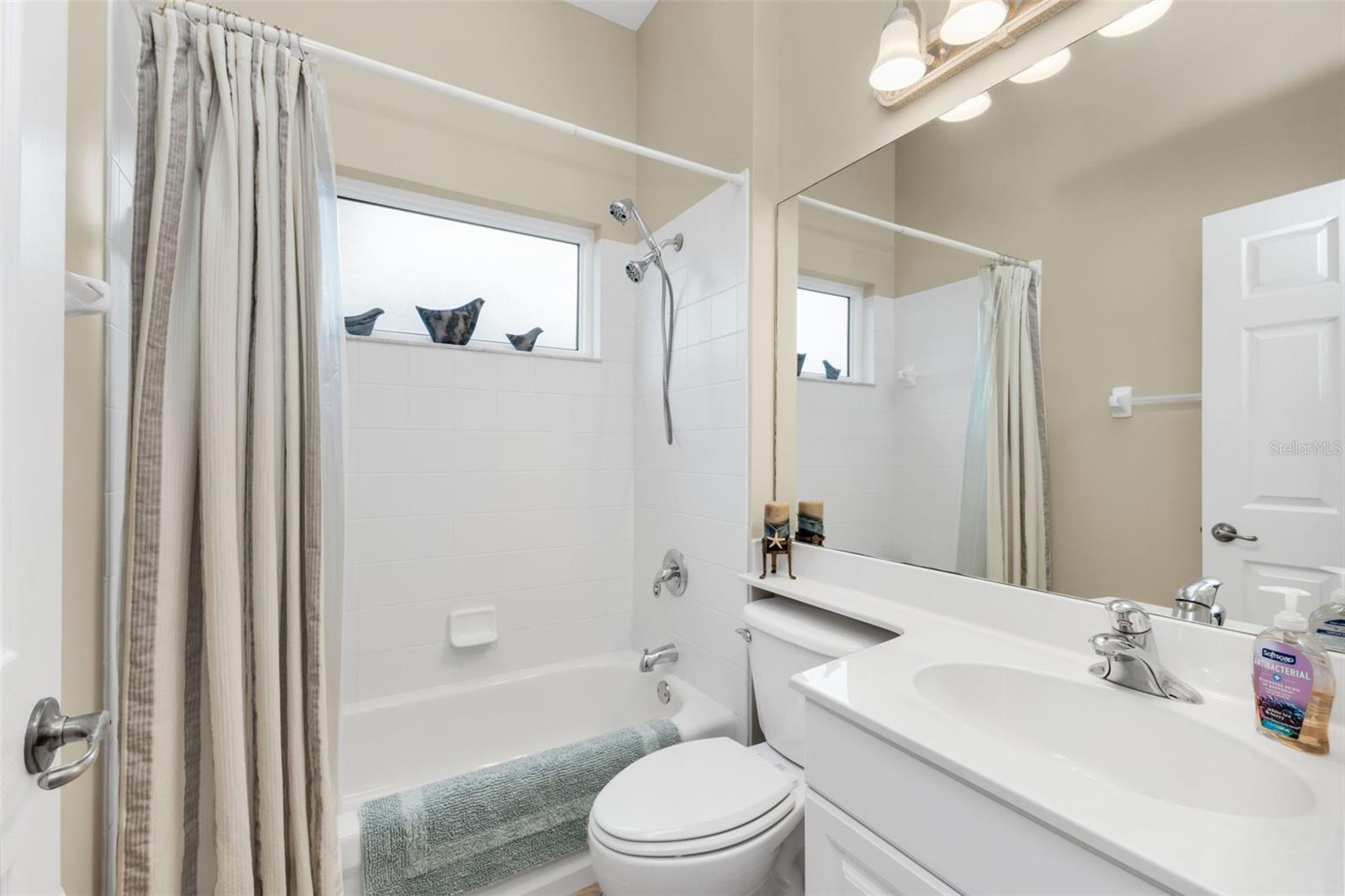 FAIRWAY LAKES AT RIVERWOOD - Residential