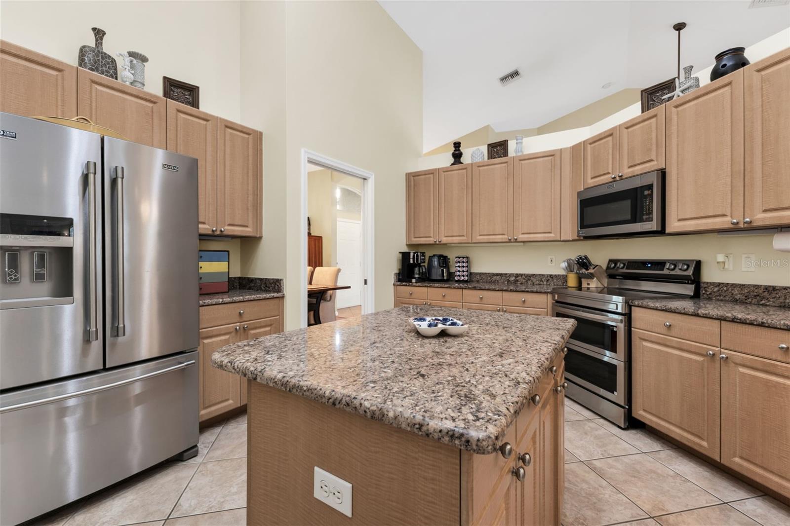 FAIRWAY LAKES AT RIVERWOOD - Residential