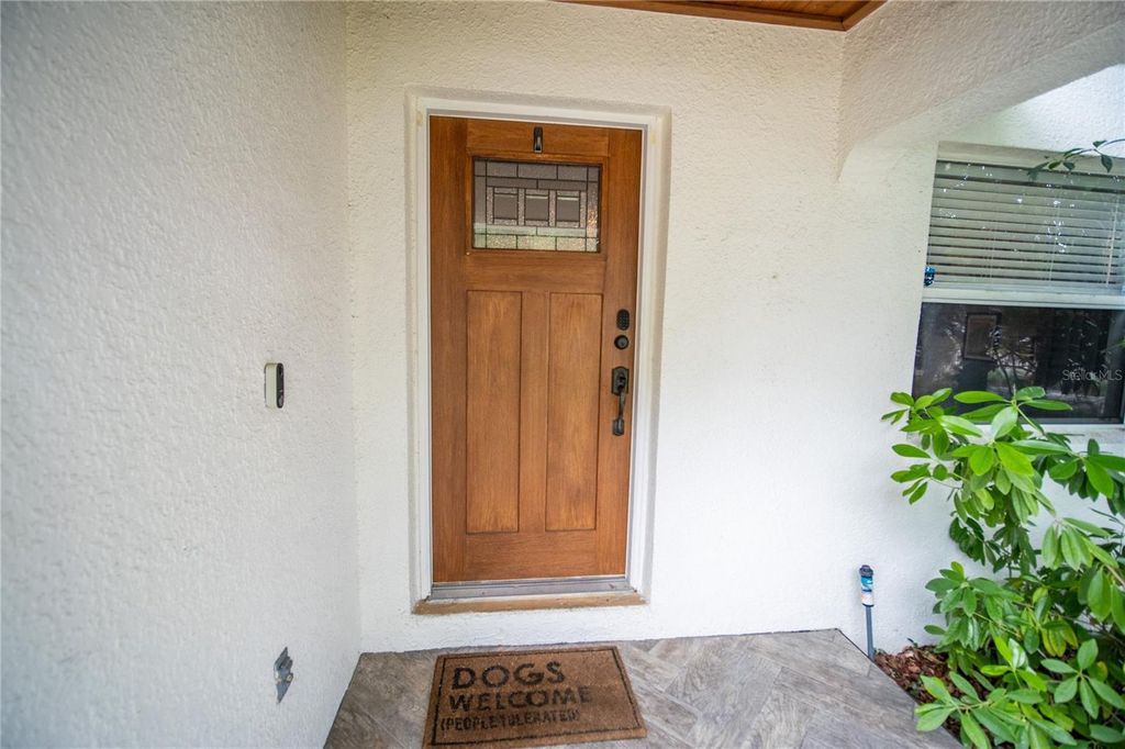 Photo of 2429 S Brown Avenue, Orlando, FL 32806 (MLS # O6407003)