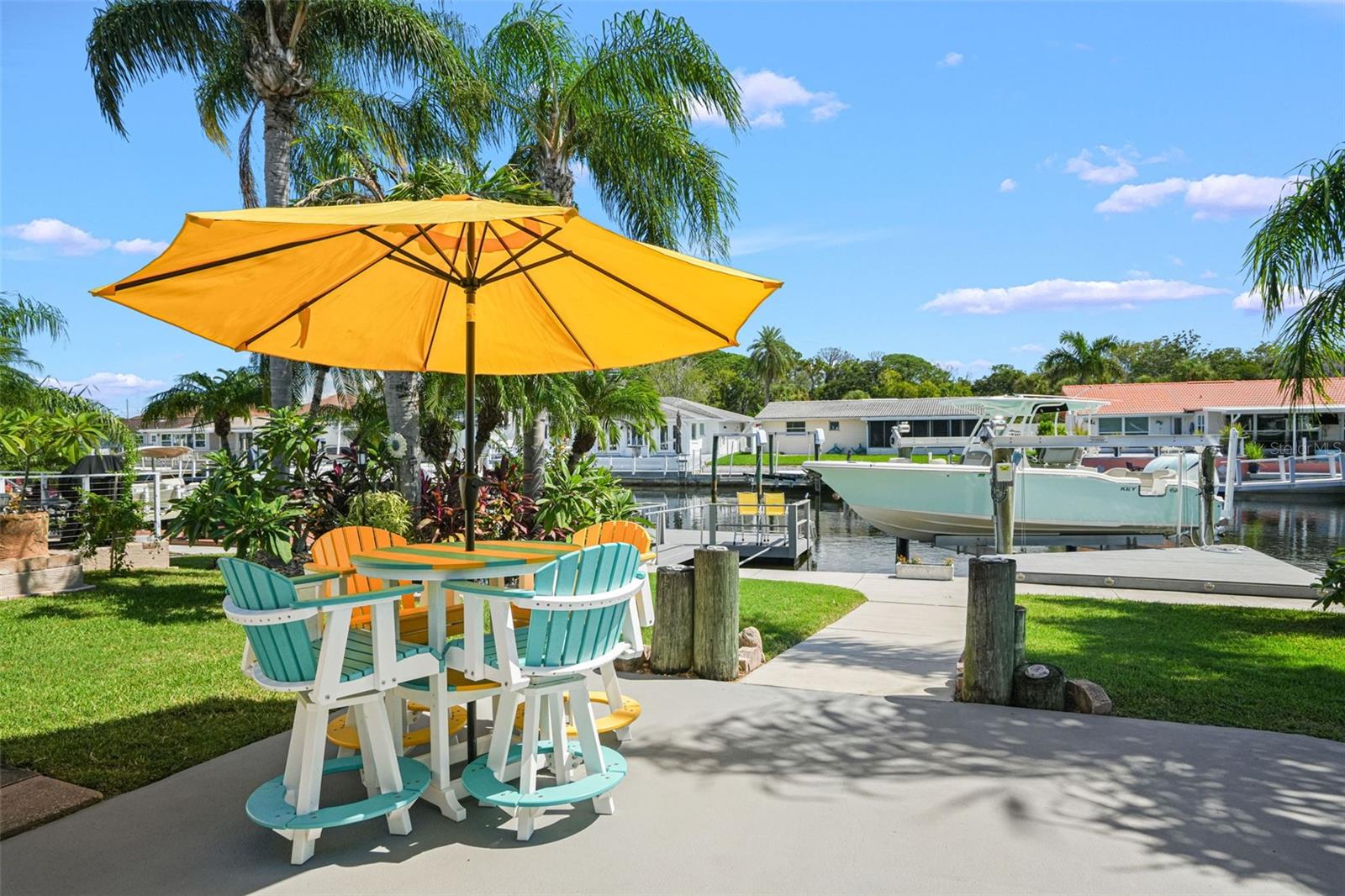 4916 POMPANO DRIVE