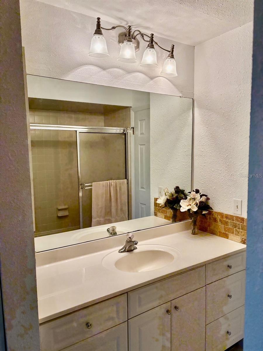 RAINBOW LAKES ESTATE - Residential