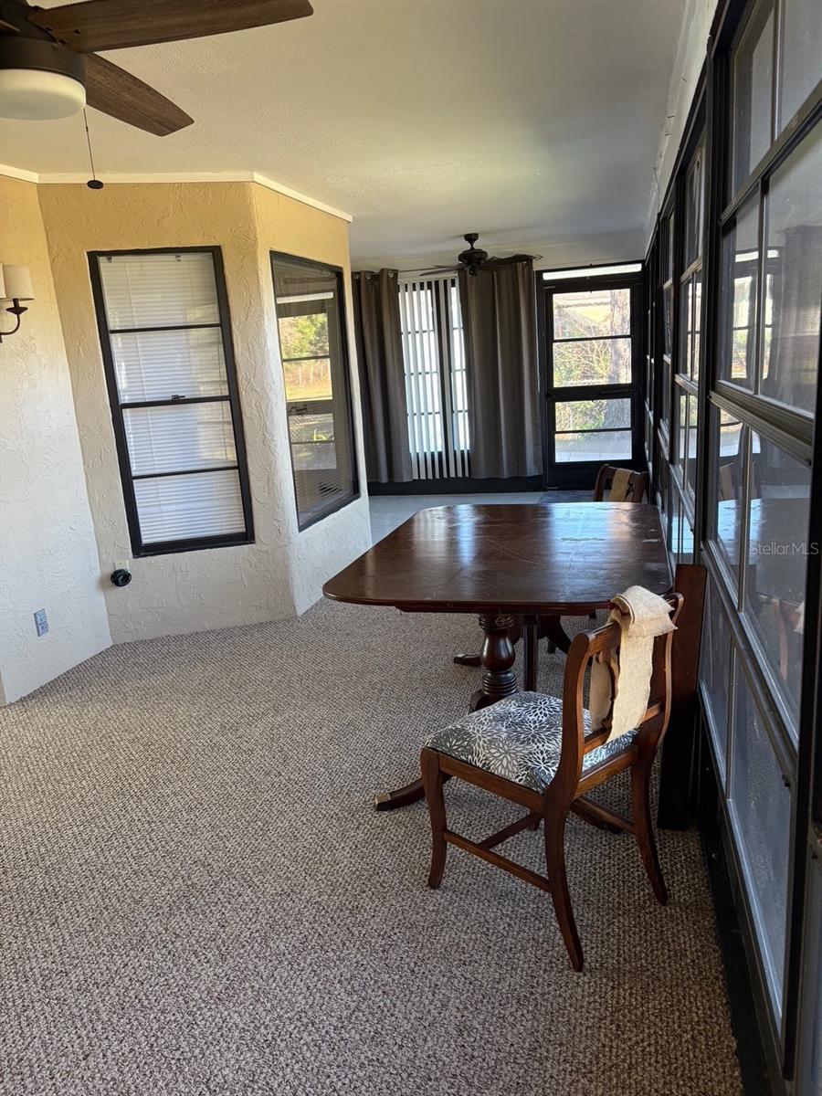 RAINBOW LAKES ESTATE - Residential