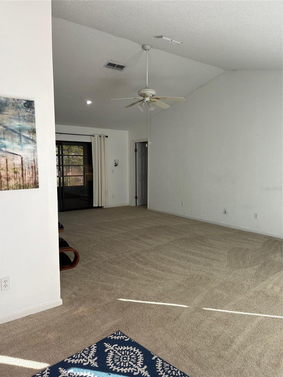 RAINBOW LAKES ESTATE - Residential