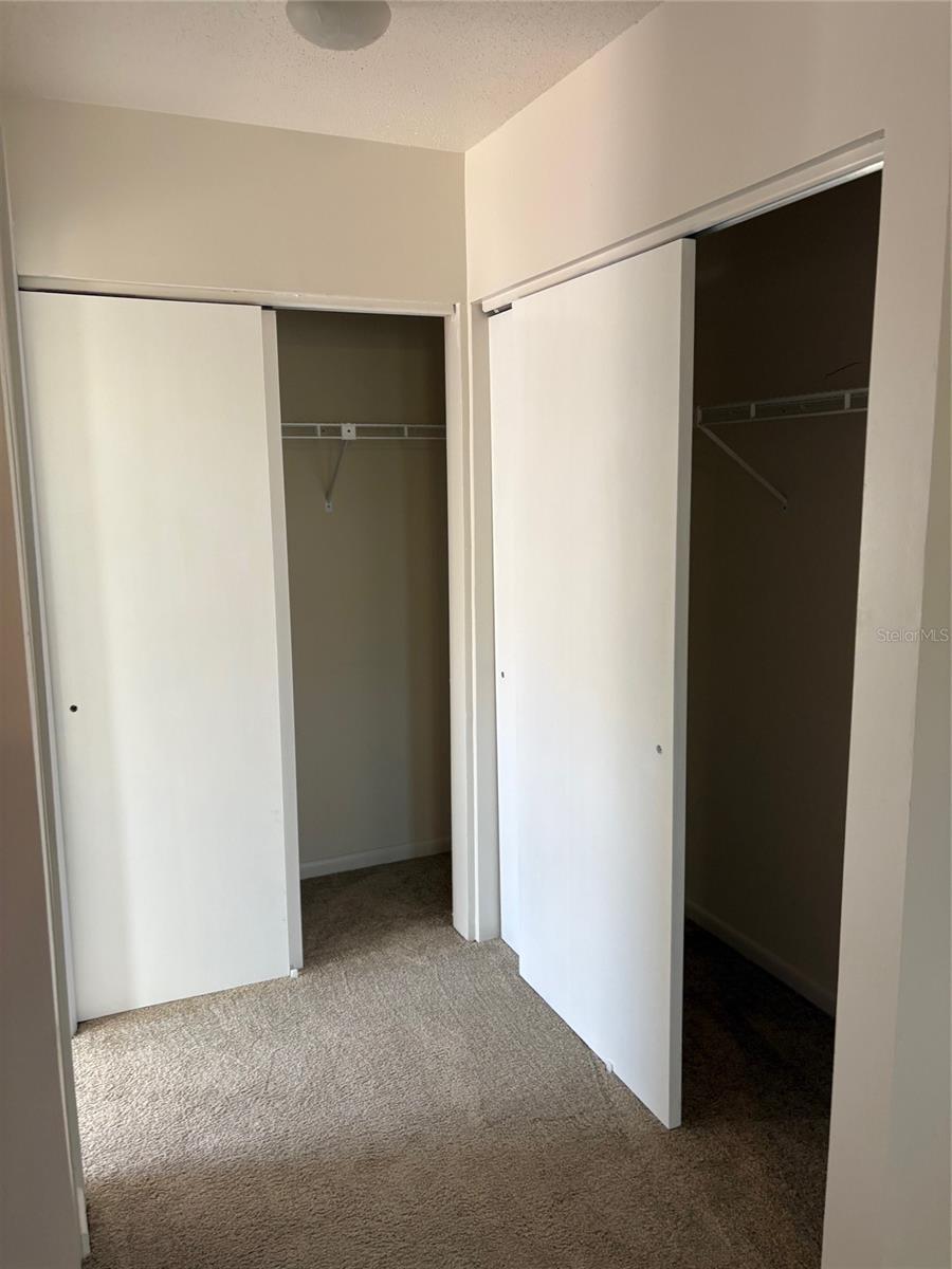 RAINBOW LAKES ESTATE - Residential