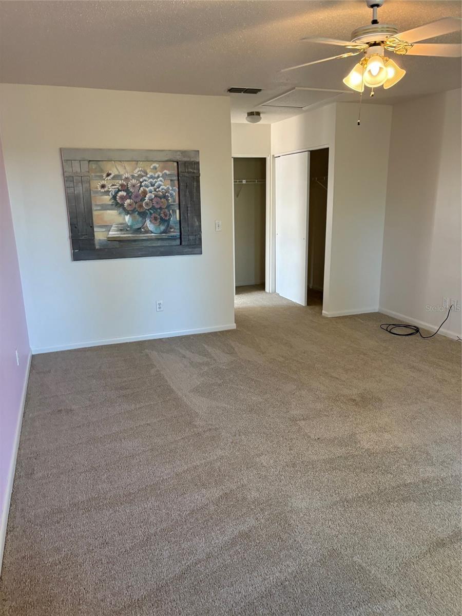 RAINBOW LAKES ESTATE - Residential