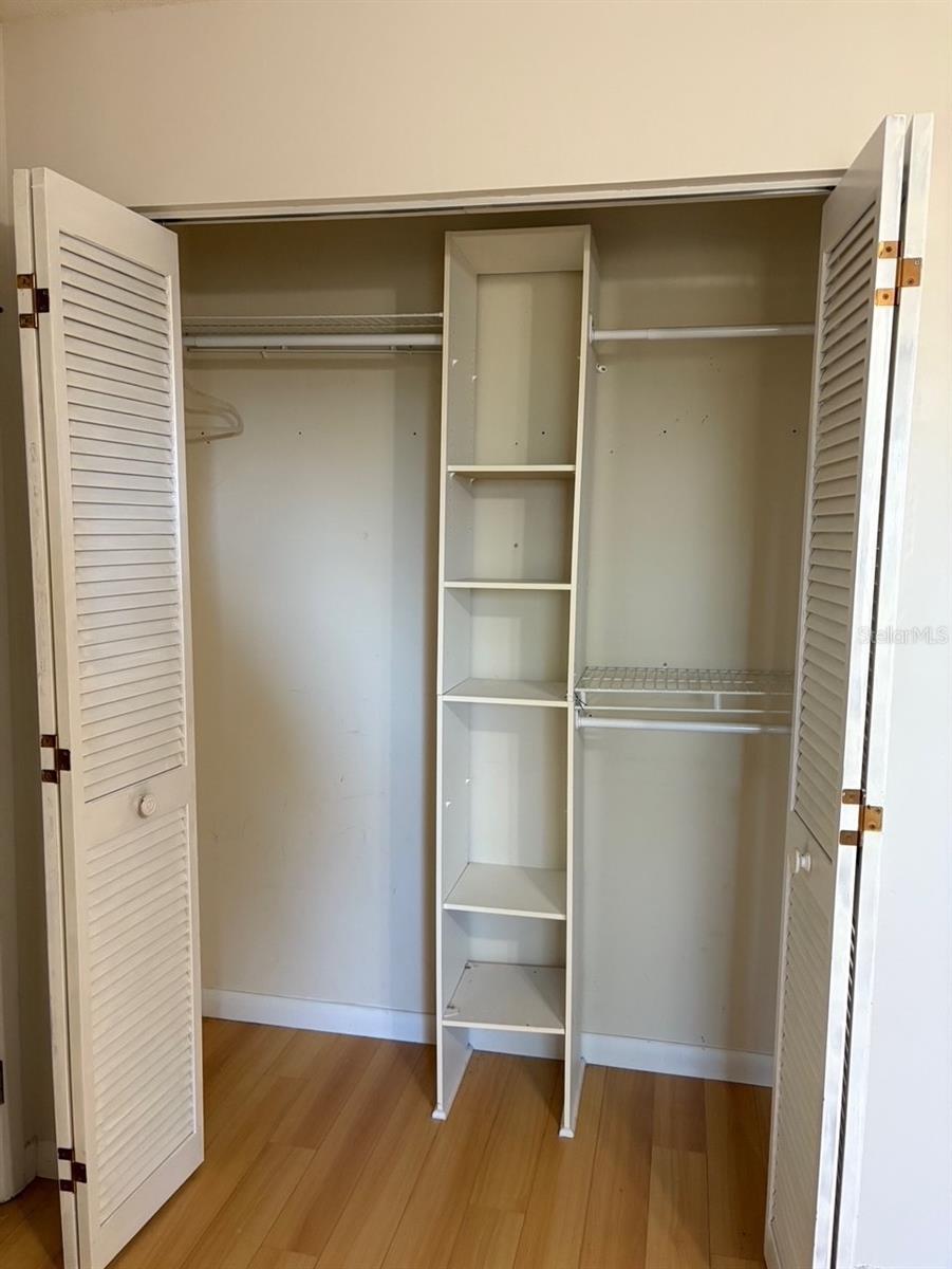 RAINBOW LAKES ESTATE - Residential