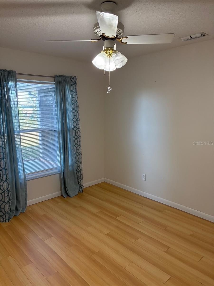 RAINBOW LAKES ESTATE - Residential