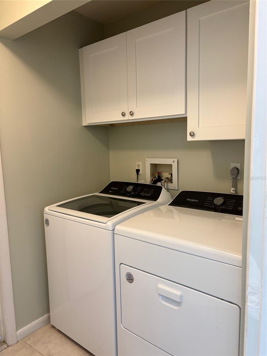 RAINBOW LAKES ESTATE - Residential