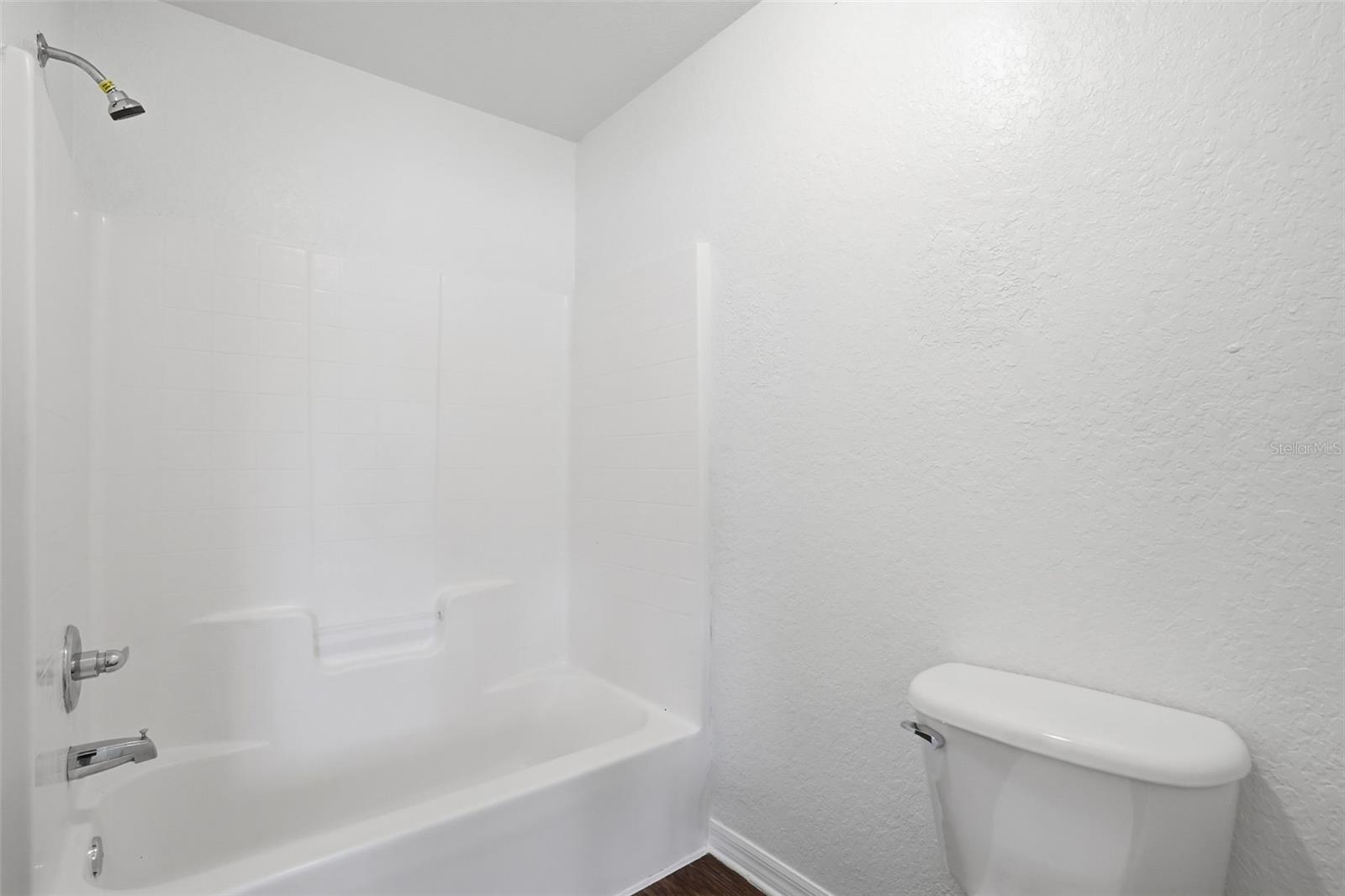 KRENSON OAKS - Residential