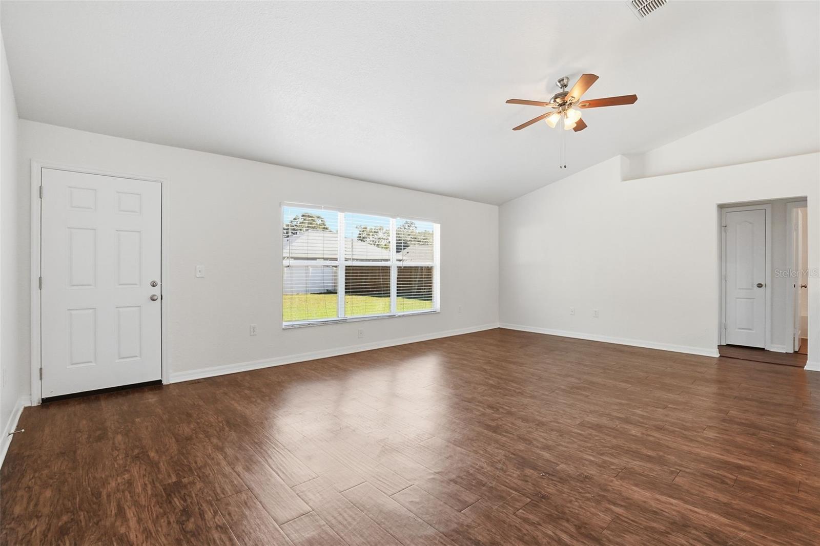 KRENSON OAKS - Residential