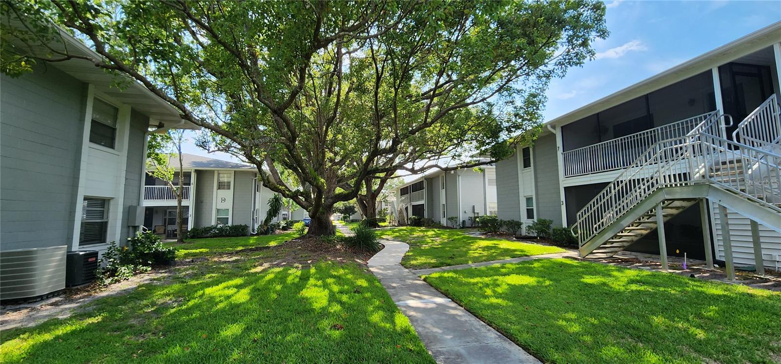 SANDLEWOOD CONDO - Residential