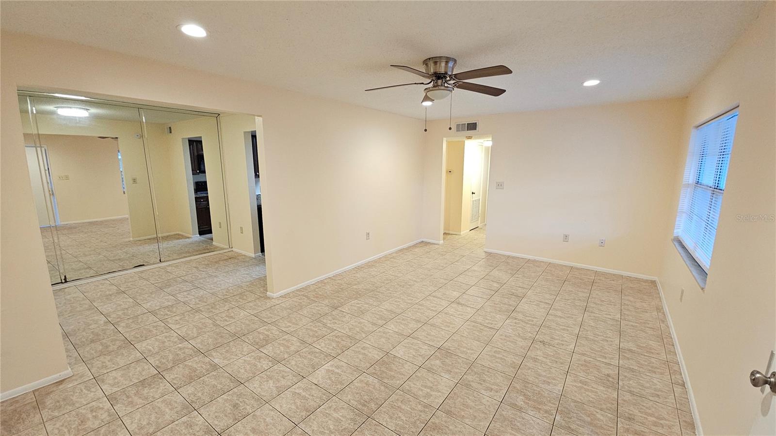 SANDLEWOOD CONDO - Residential