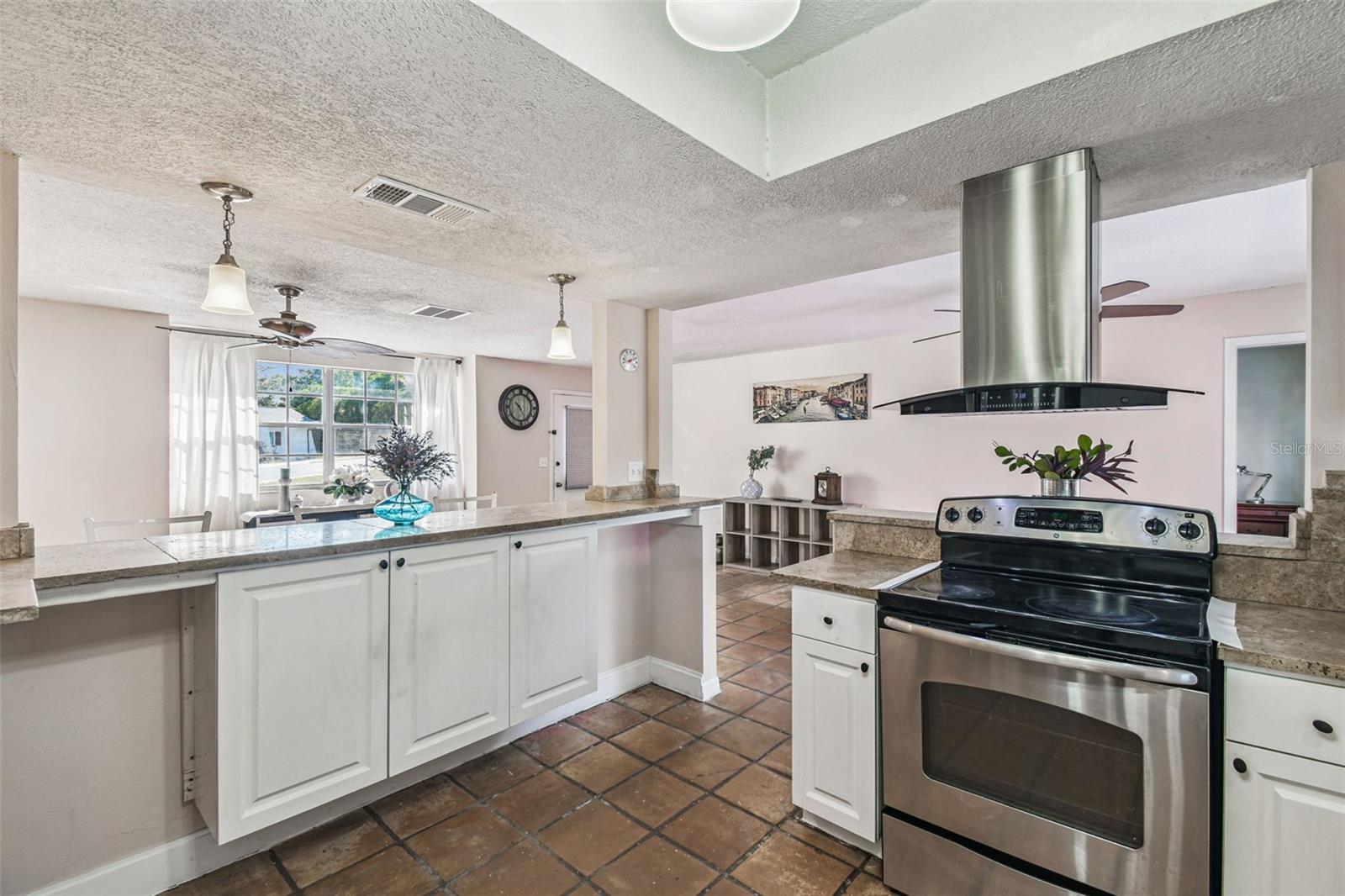 BEACON SQUARE - Residential