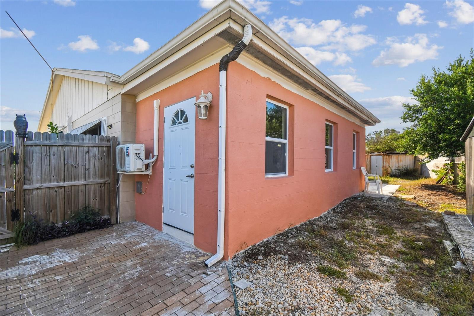 BEACON SQUARE - Residential