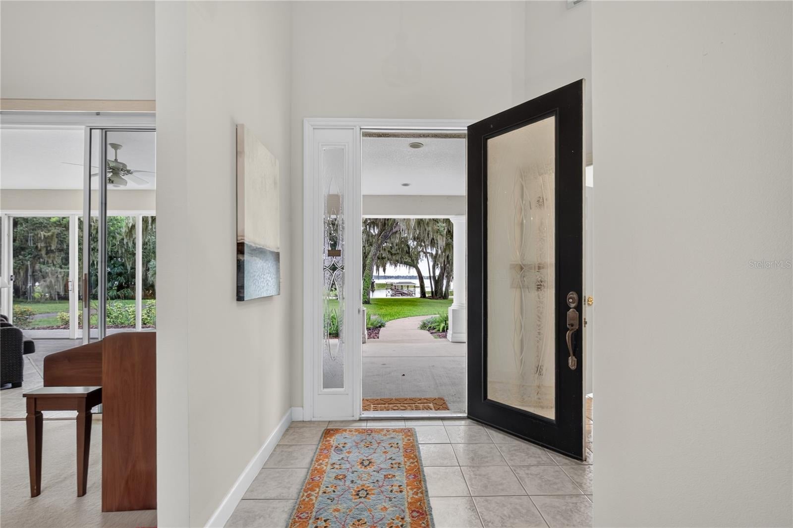 9211 SILVER LAKE DRIVE