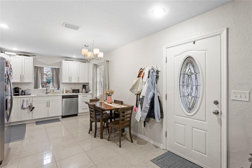 Photo of 4215 W Bay Vista Avenue, Tampa, FL 33611 (MLS # TB8497344)