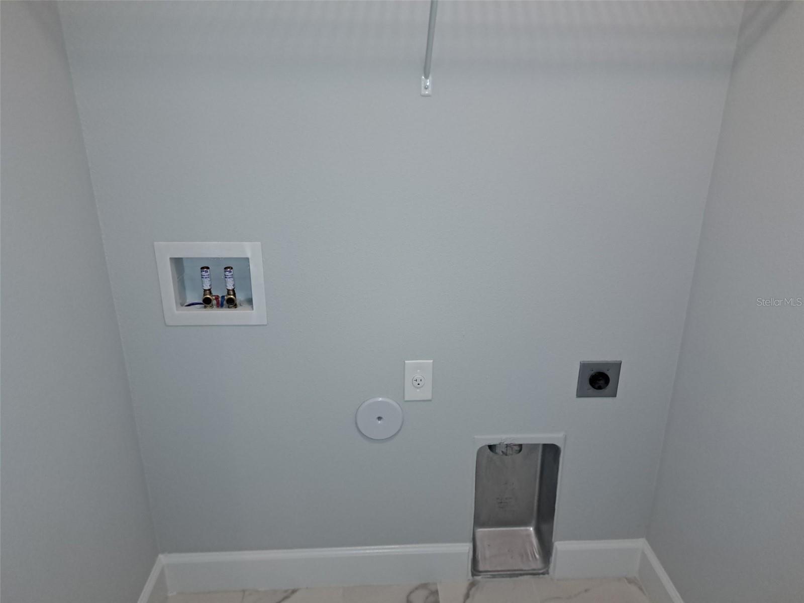 PORT CHARLOTTE SUB 09 - Residential Lease