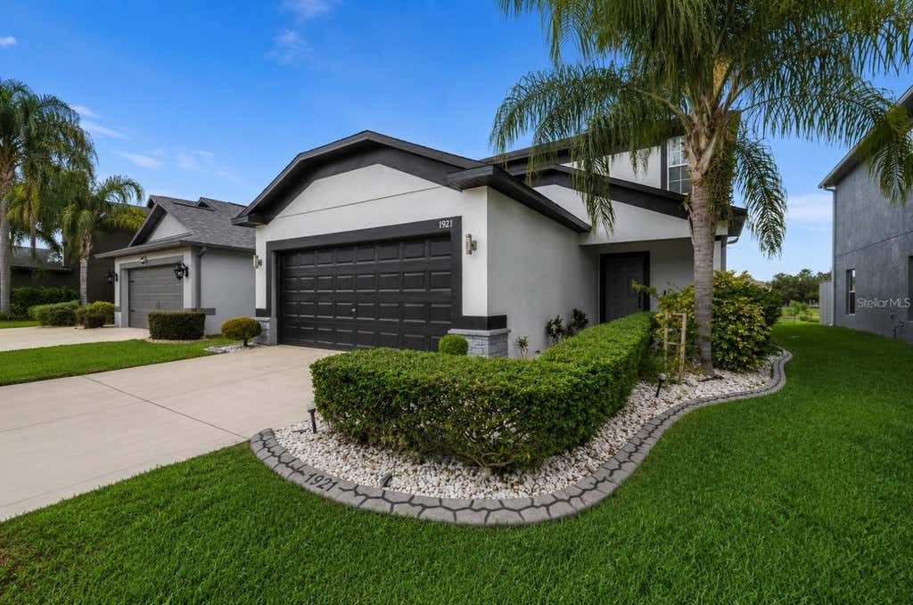 Photo of 1921 Hawks View Drive, Ruskin, FL 33570 (MLS # A4700102)