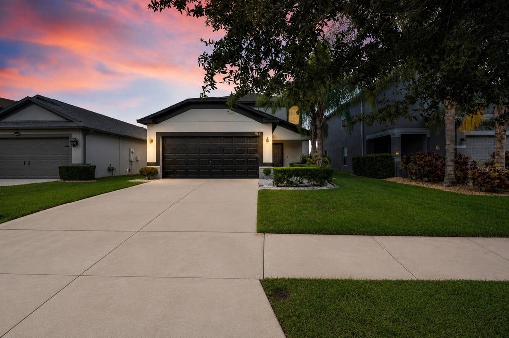 Photo of 1921 Hawks View Drive, Ruskin, FL 33570 (MLS # A4700102)