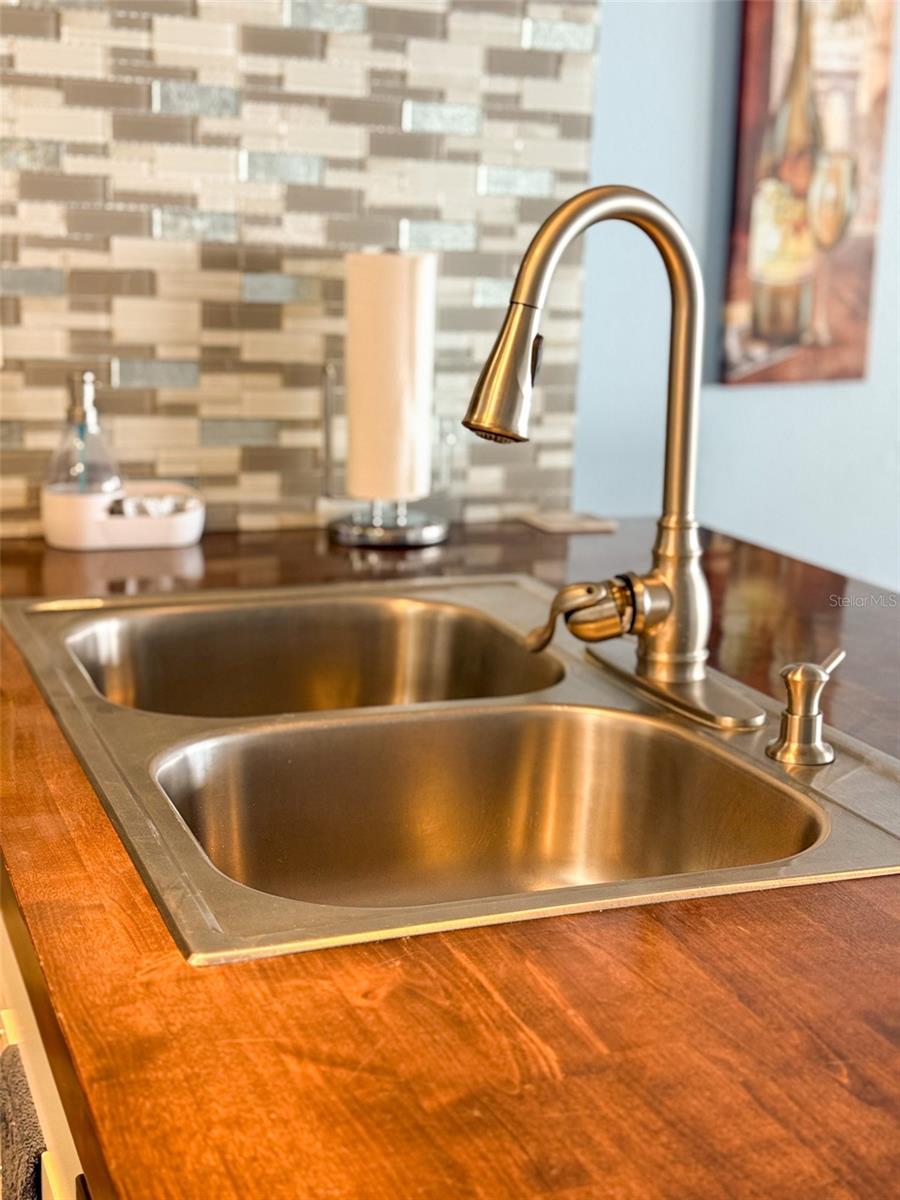 VILLAS AT SOMERSET THE - Residential