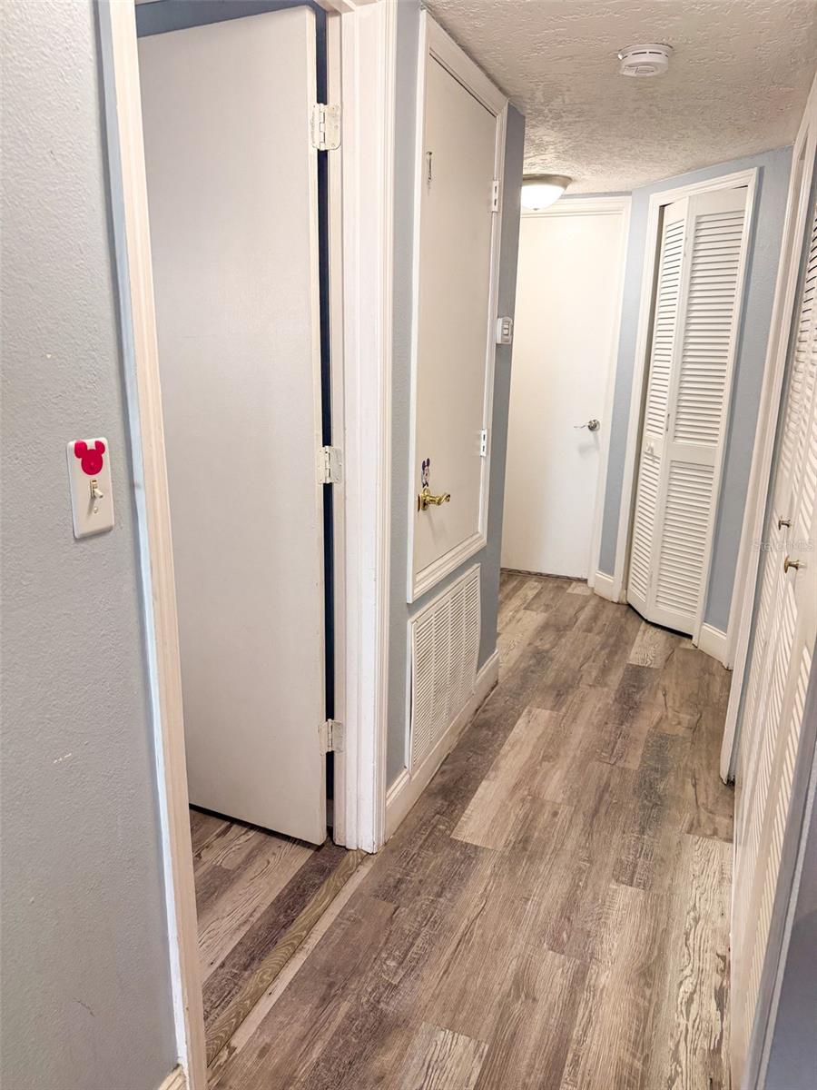 VILLAS AT SOMERSET THE - Residential