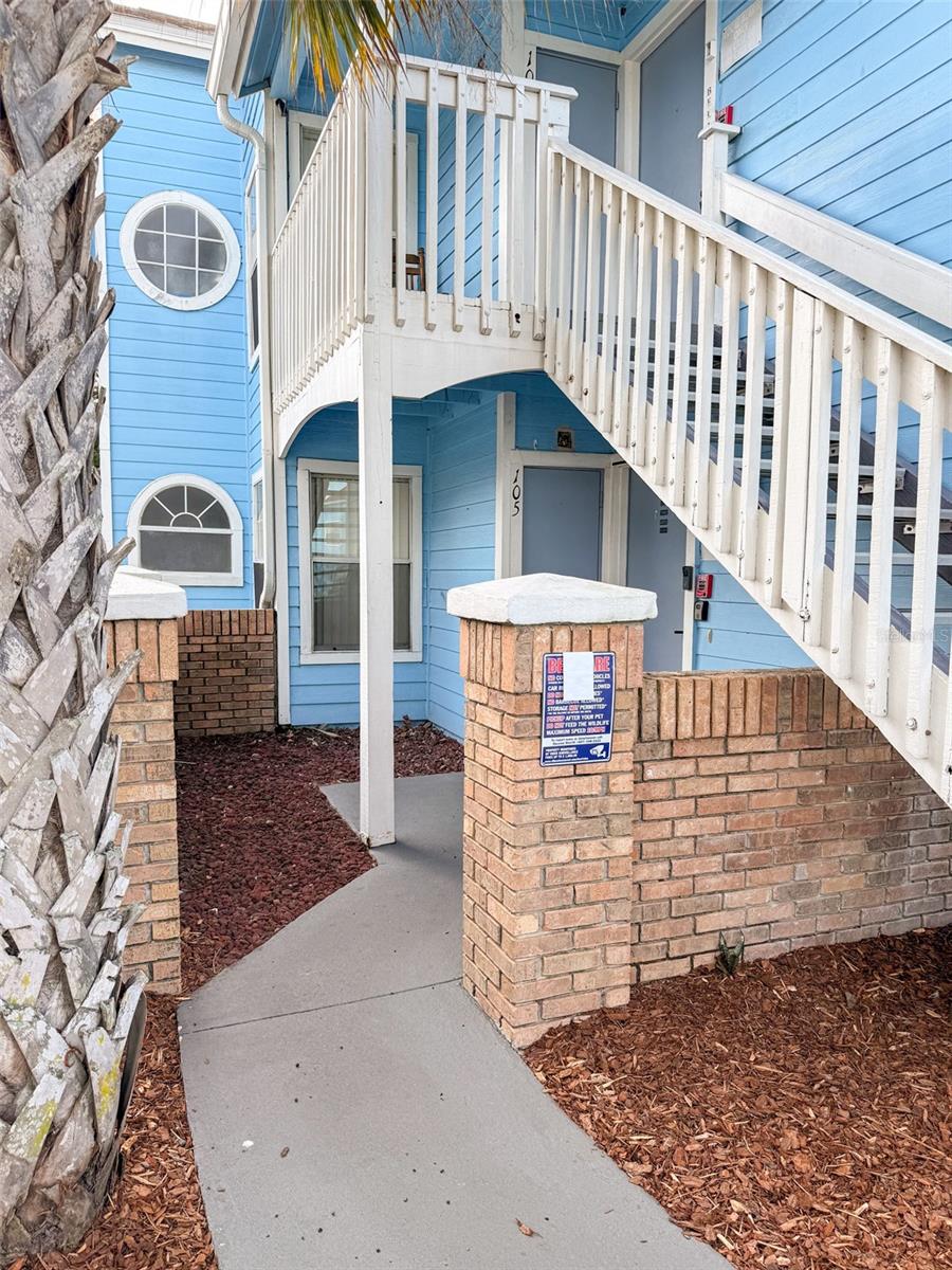 VILLAS AT SOMERSET THE - Residential