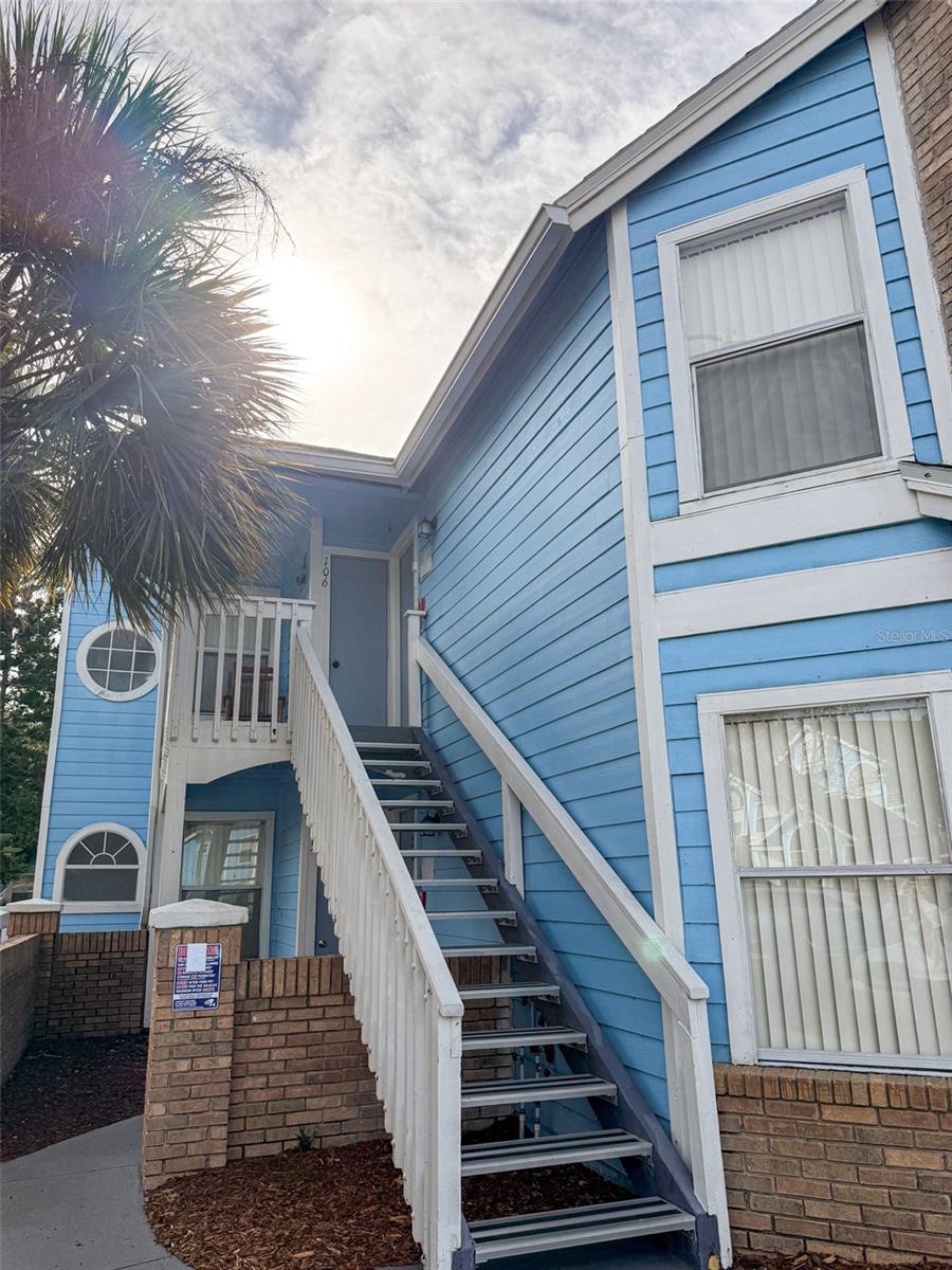 VILLAS AT SOMERSET THE - Residential