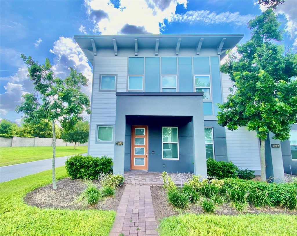 Photo of 7206 Carrickbend Lane, Orlando, FL 32819 (MLS # O6432856)