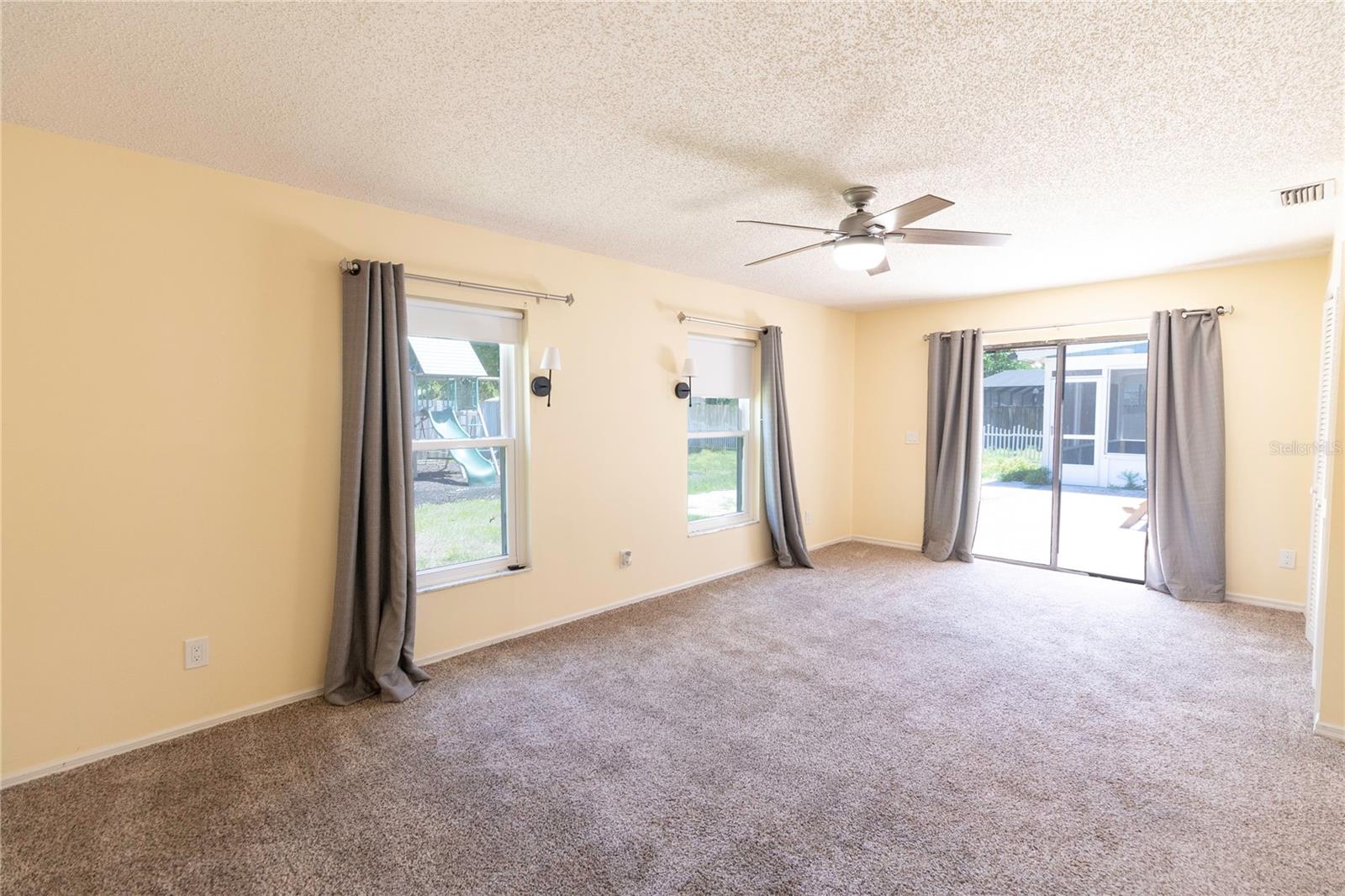 BLOOMINGDALE SEC D UNIT - Residential