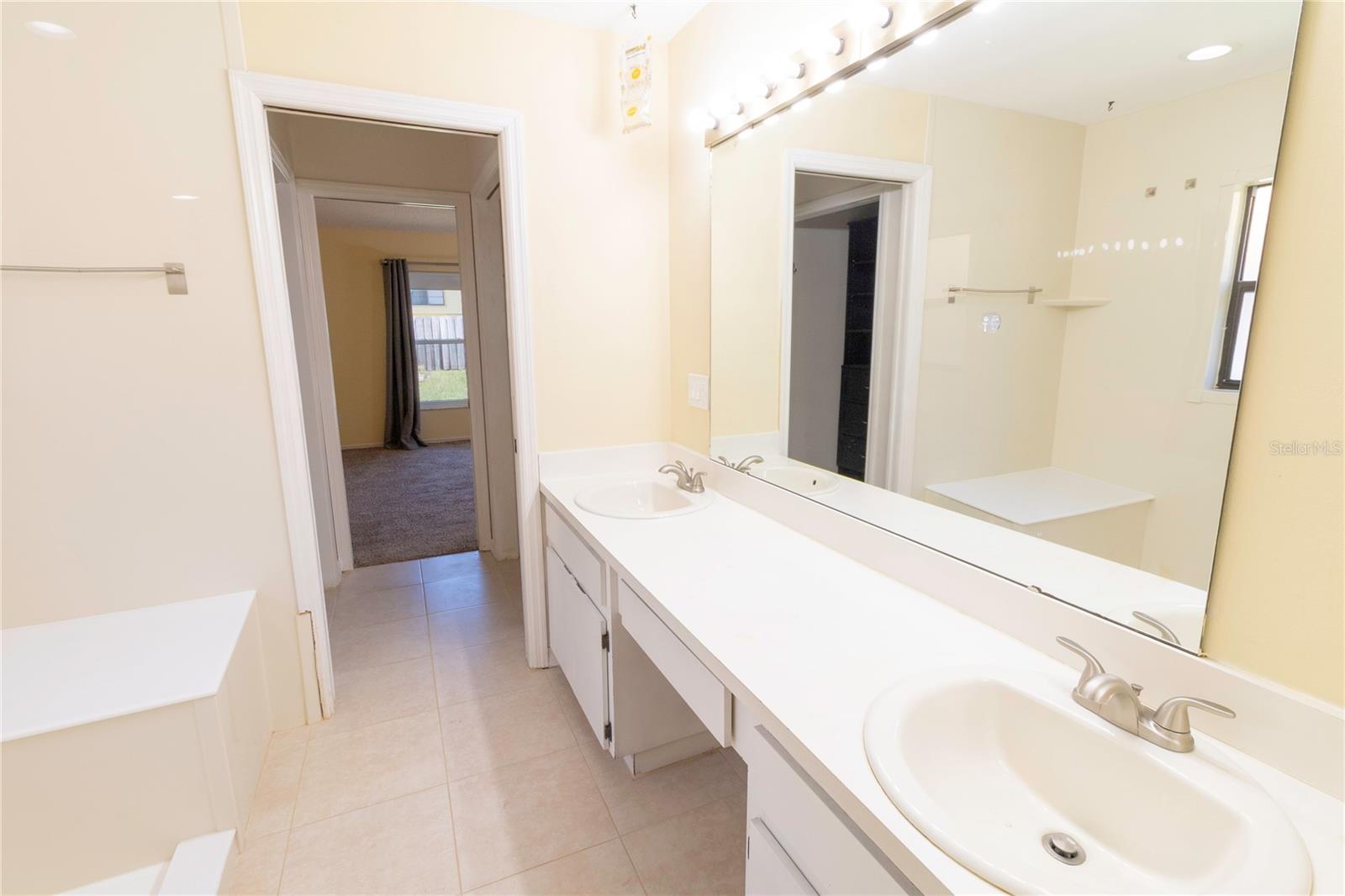 BLOOMINGDALE SEC D UNIT - Residential