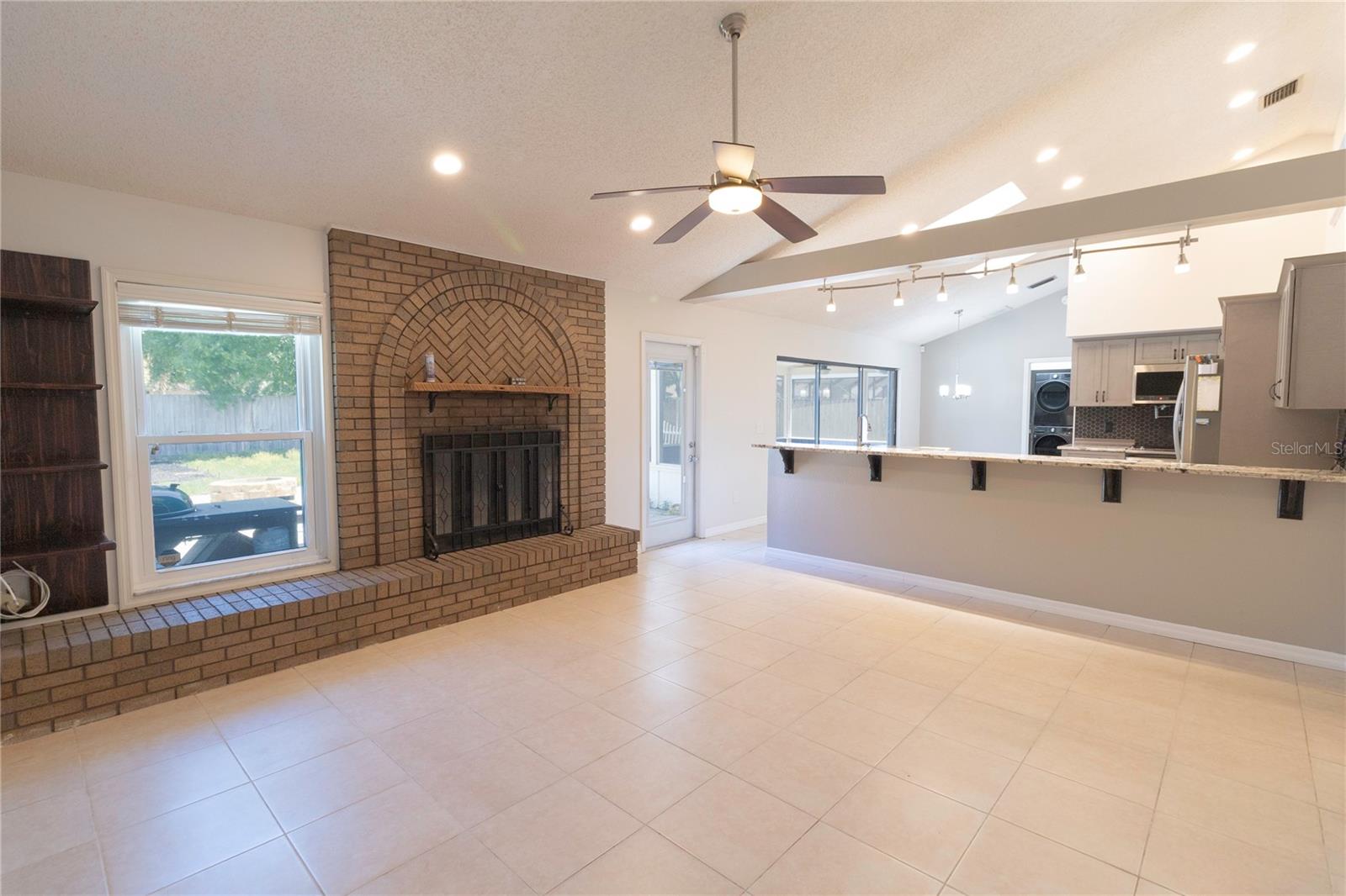 BLOOMINGDALE SEC D UNIT - Residential