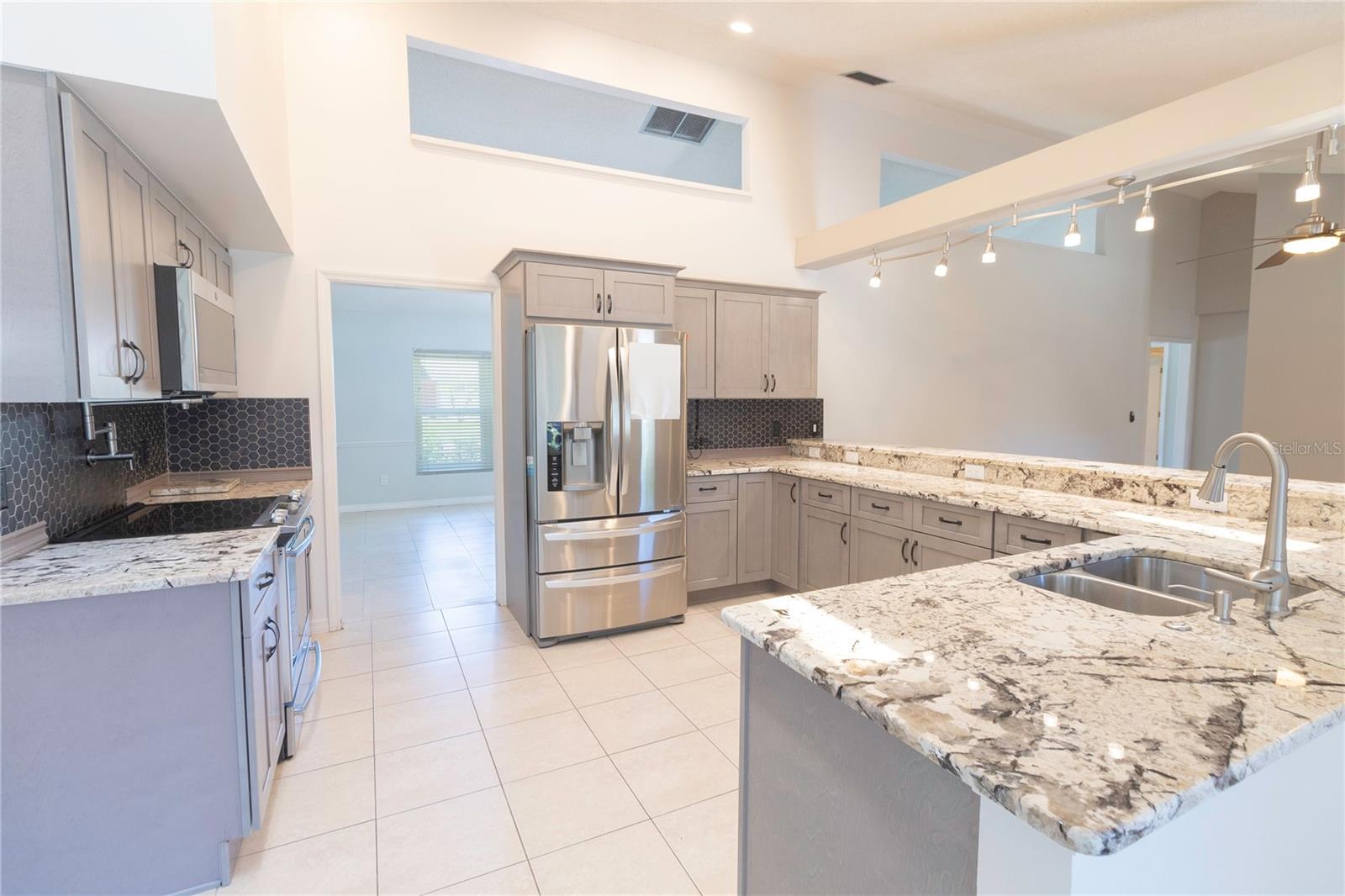 BLOOMINGDALE SEC D UNIT - Residential