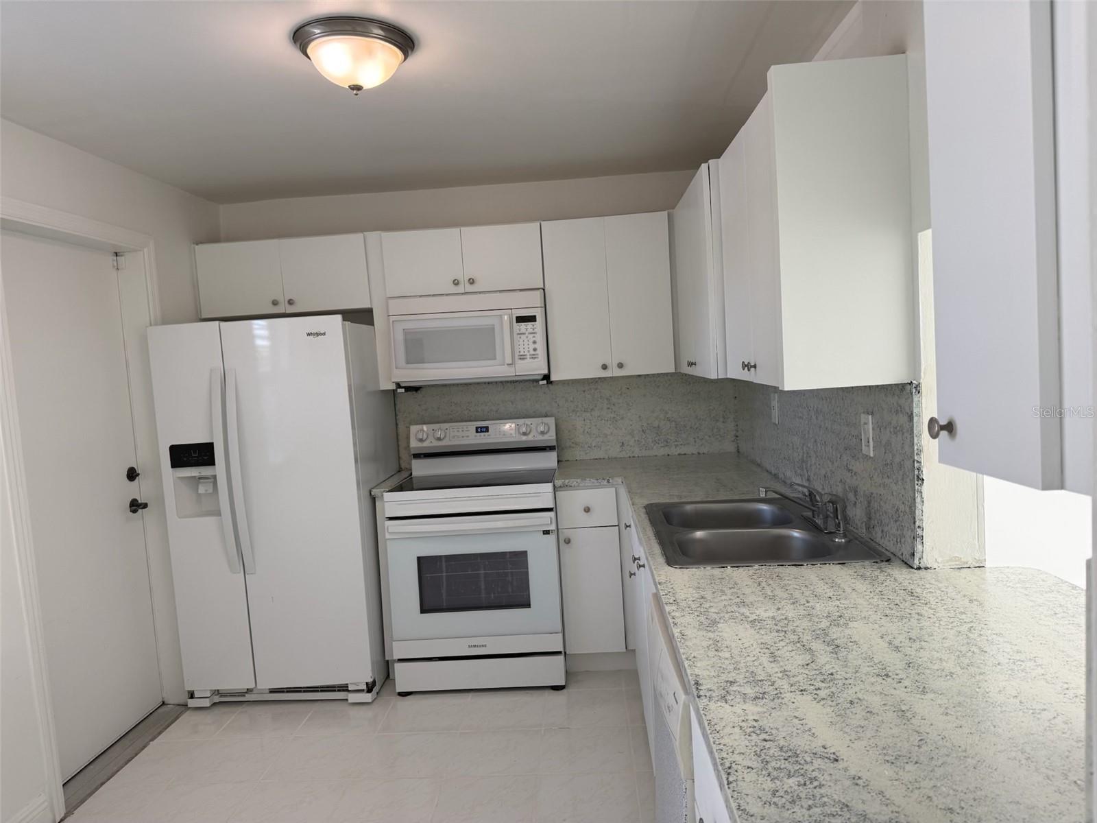 ROLLING GREEN CONDO - Residential