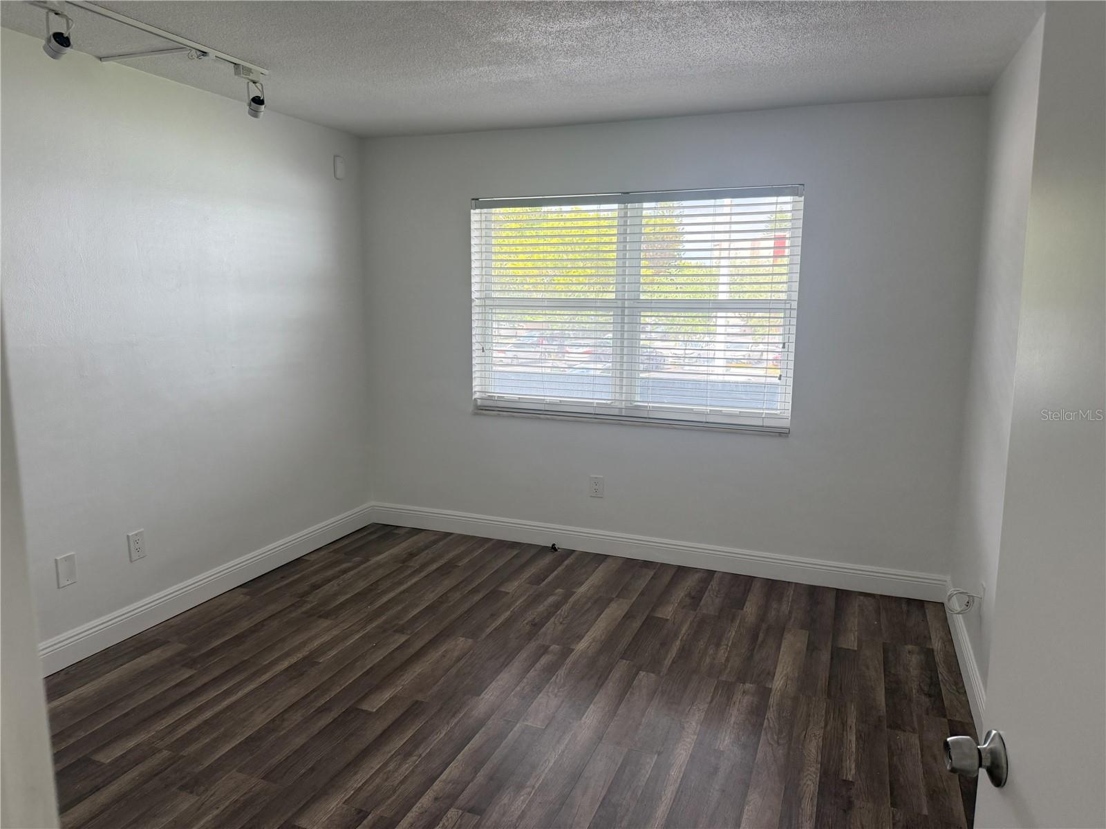 ROLLING GREEN CONDO - Residential