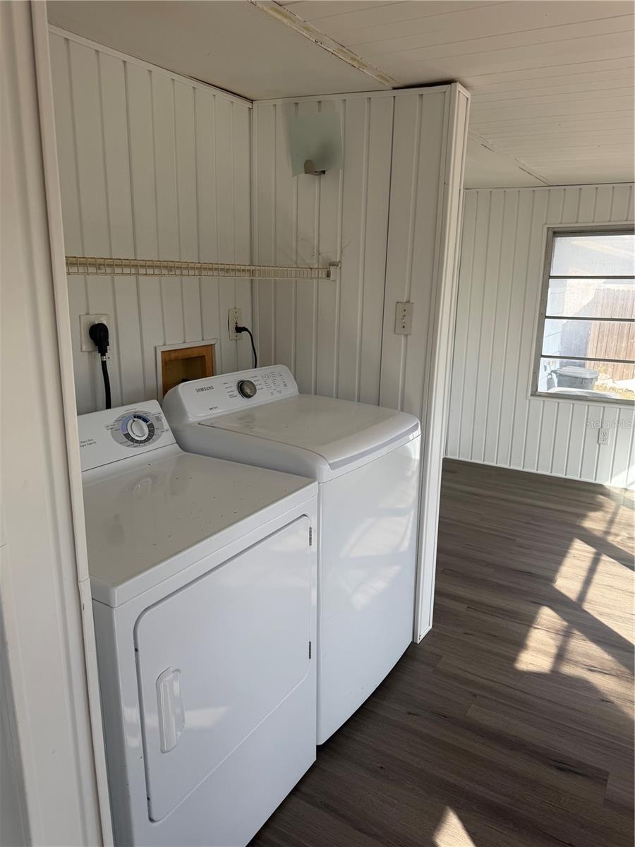 RICHEY LAKES - Residential