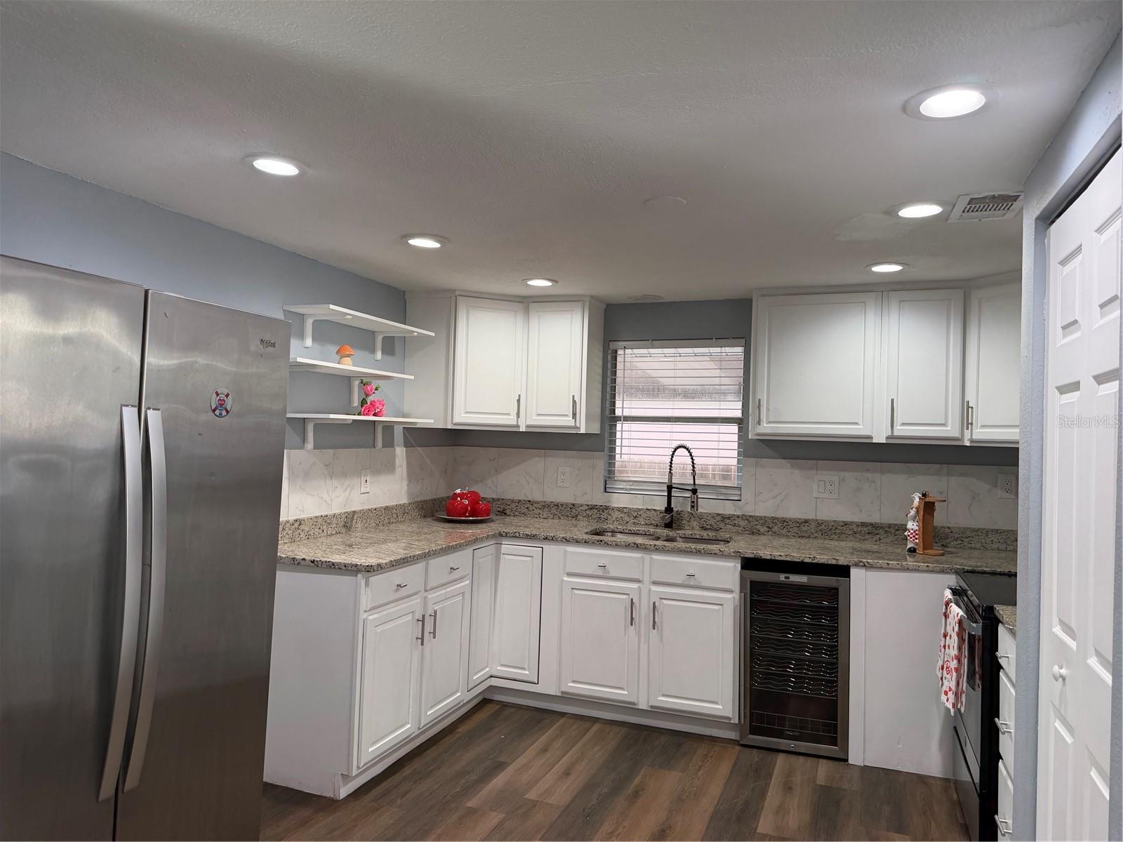 RICHEY LAKES - Residential