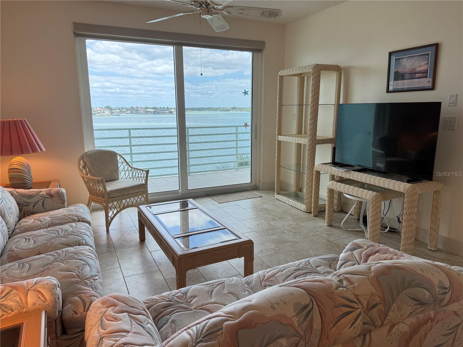 HARBOURSIDE CONDO - Residential