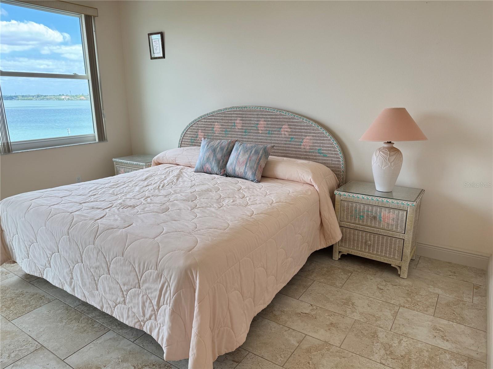 HARBOURSIDE CONDO - Residential