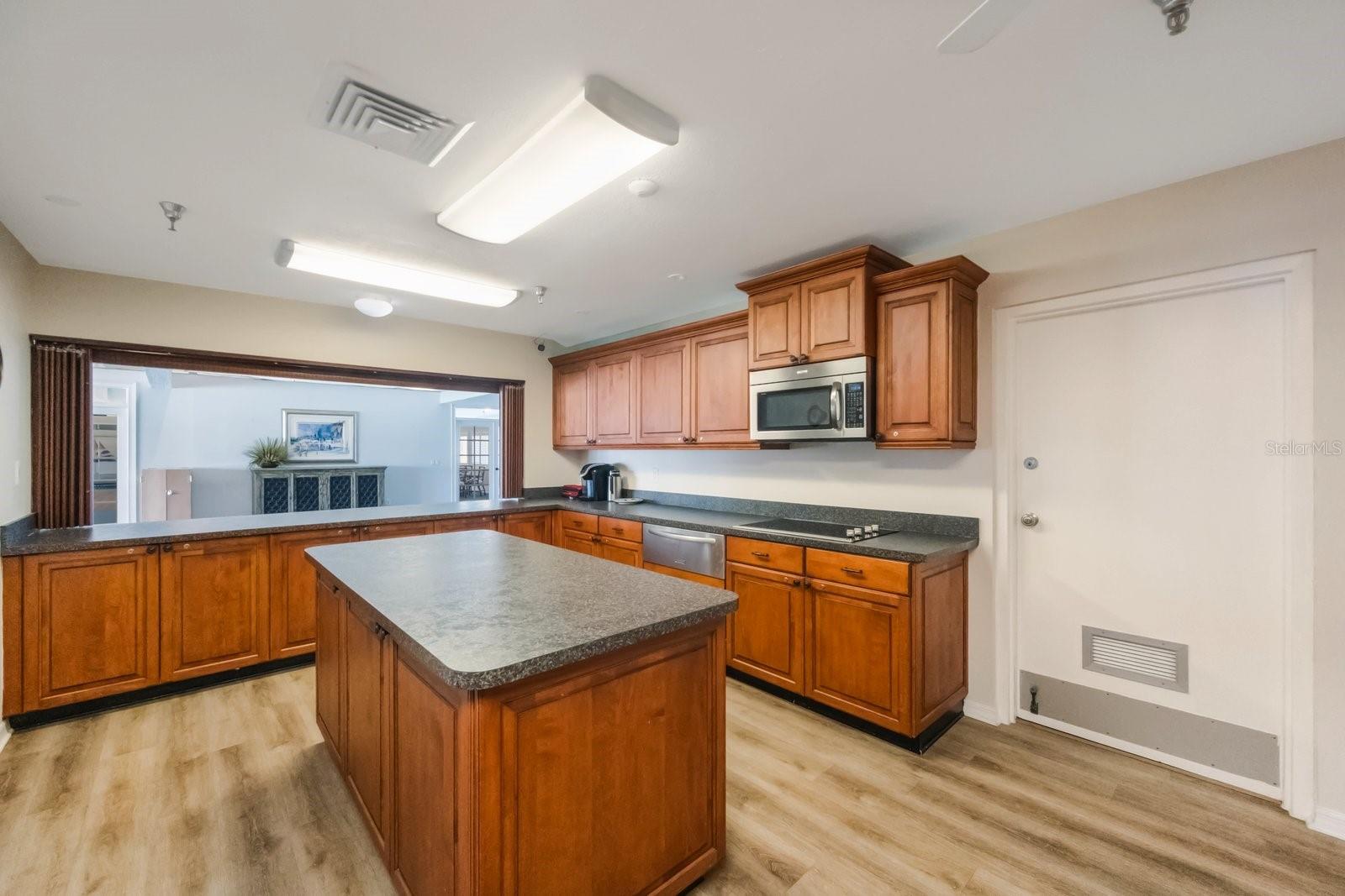 HARBOURSIDE CONDO - Residential