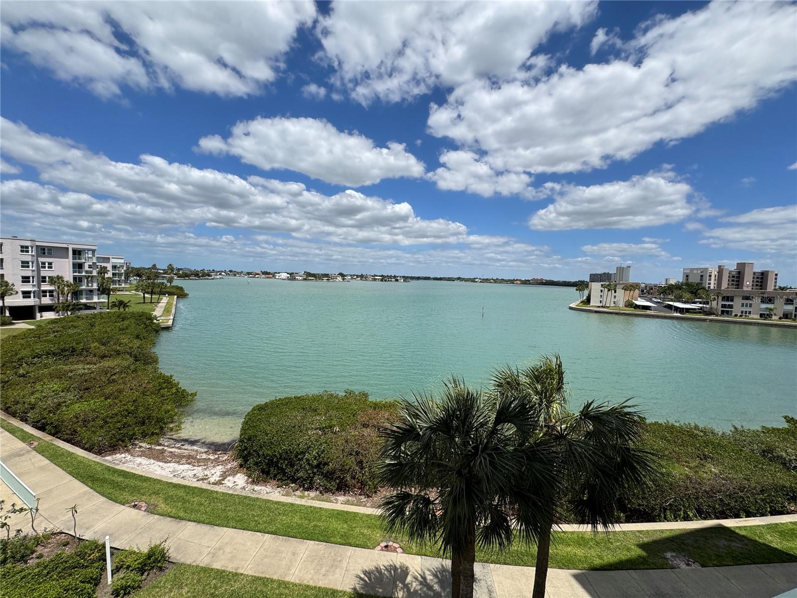 HARBOURSIDE CONDO - Residential