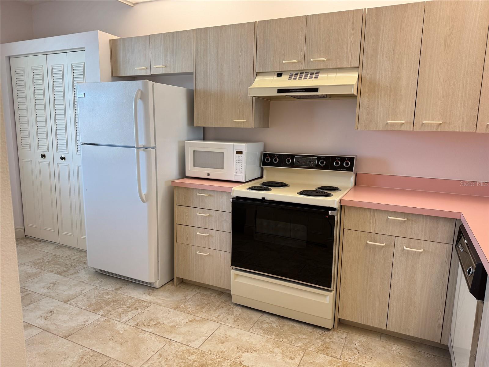 7979 SAILBOAT KEY BOULEVARD S 306