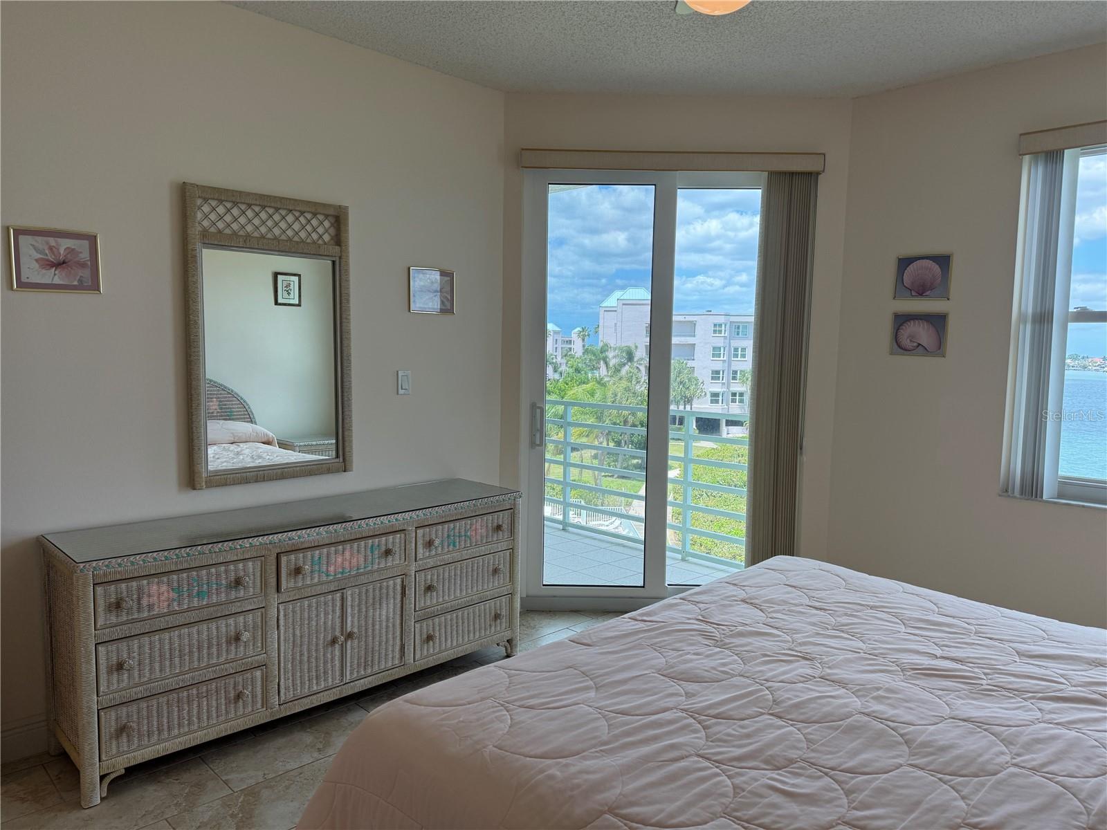 HARBOURSIDE CONDO - Residential