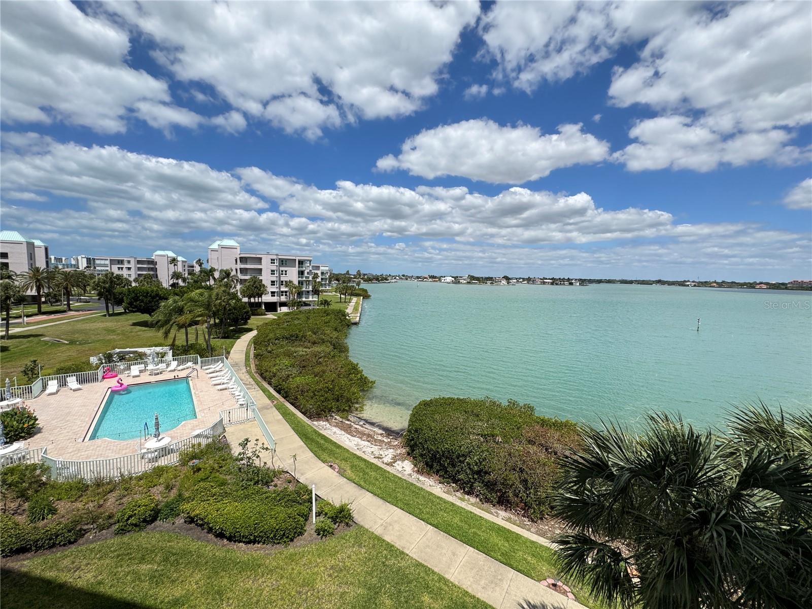 HARBOURSIDE CONDO - Residential