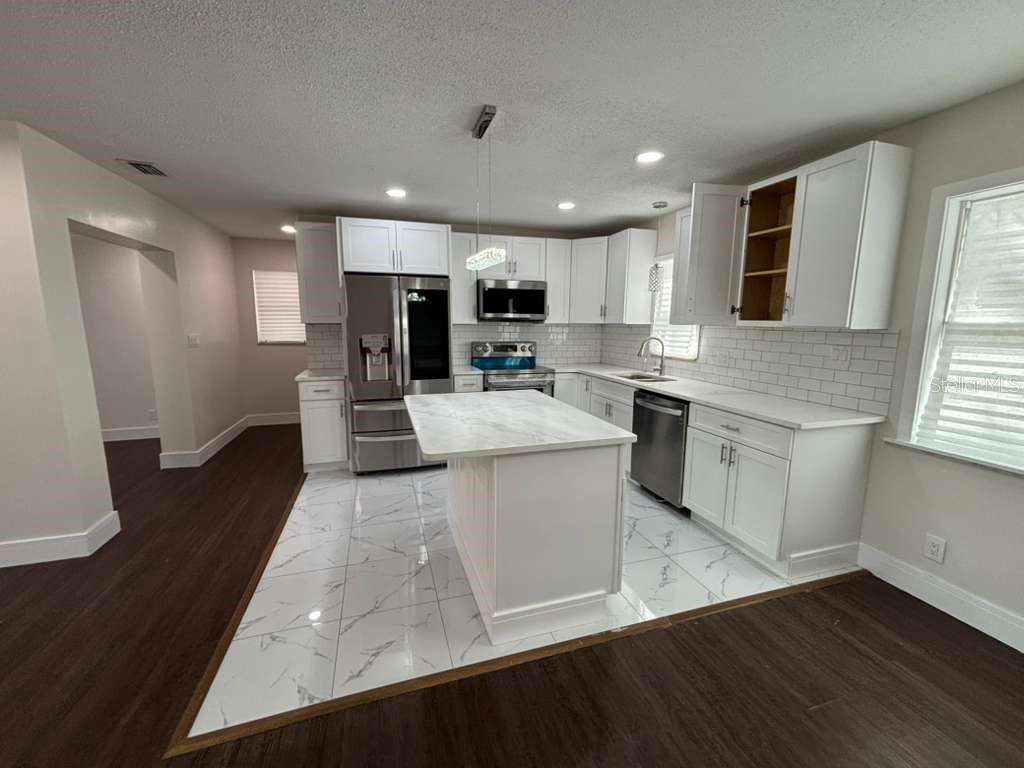 CEDAR HIGHLAND UNIT 01 - Residential